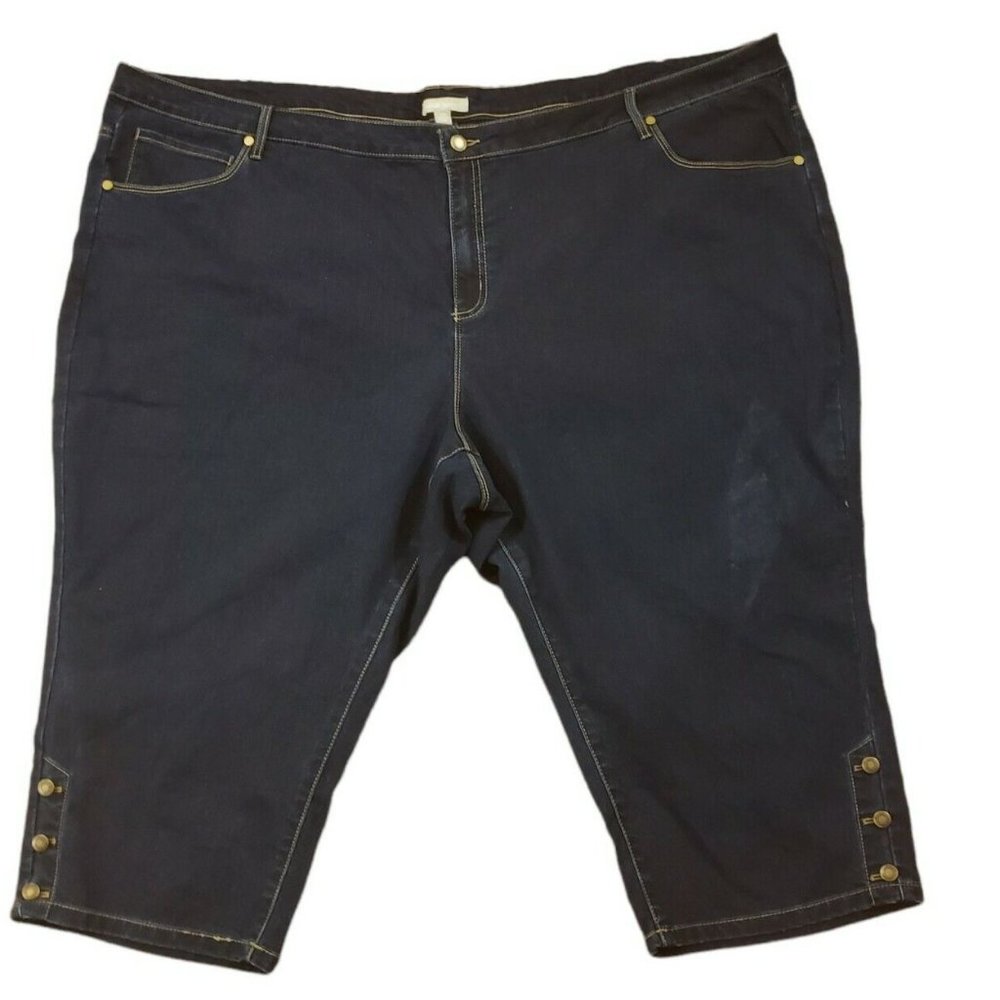 Women Within Capri Blue Jeans 32W Novelty Buttons on Leg New without Tag